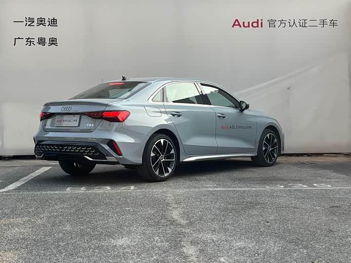 Audi A3 2025 2025款 A3L Limousine 35TFSI 飞驰尊享型