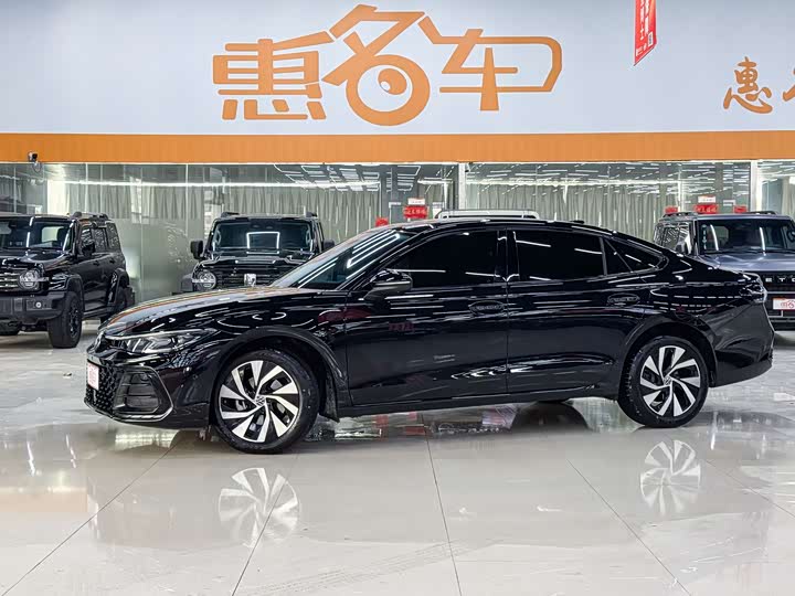 Volkswagen Passat 2025 2025款 Pro 380TSI 星空龙运版