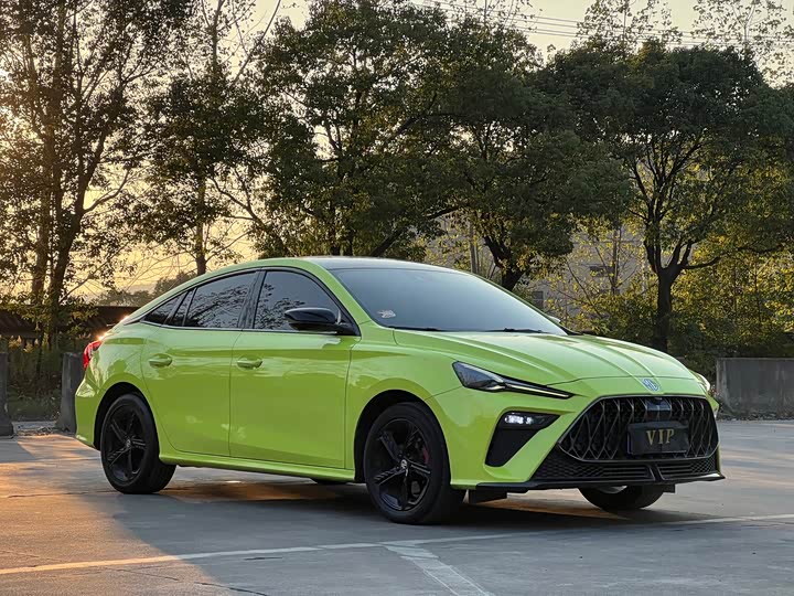 MG Motor 5 Scorpio 2022 2022款 1.5T Trophy运动旗舰版