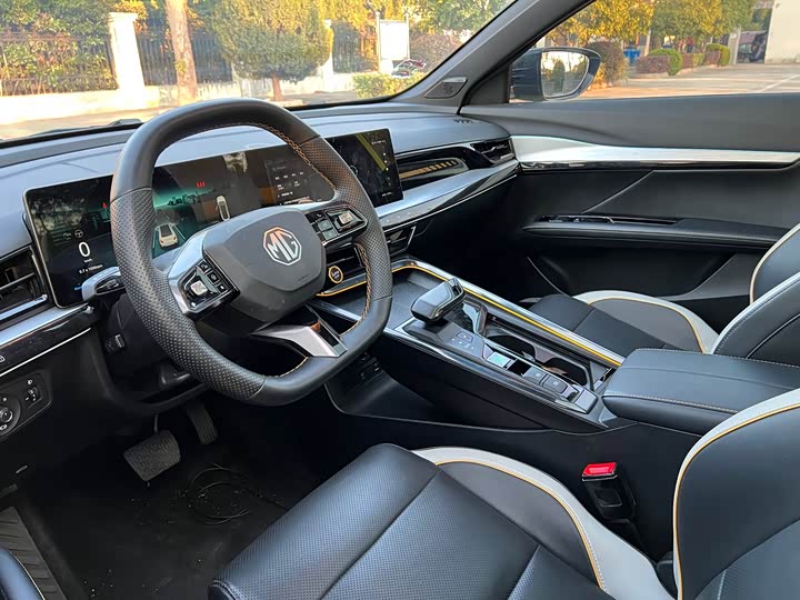 MG Motor 5 Scorpio 2022 2022款 1.5T Trophy运动旗舰版