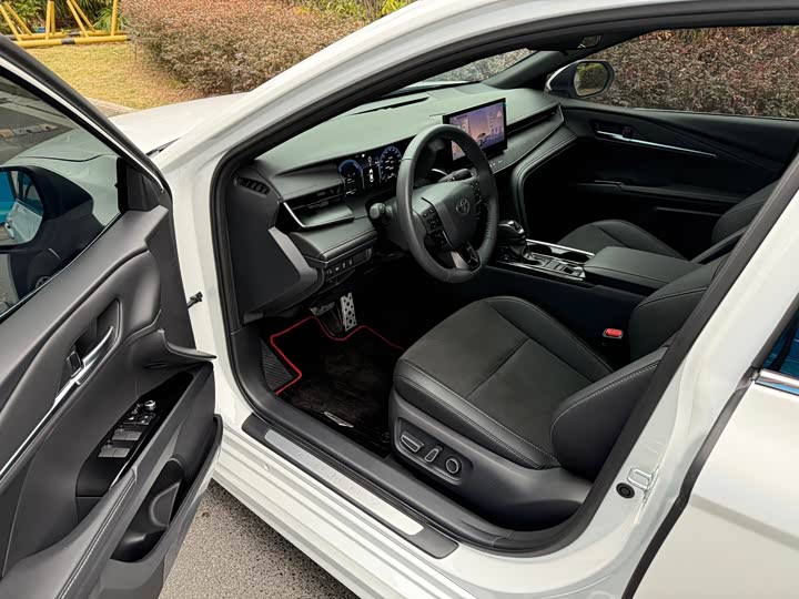 Toyota Camry 2026 2026款 双擎 2.0HS 运动版