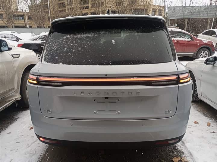 Leapmotor C16 2026 2026款 纯电 630激光雷达智尊版 5座