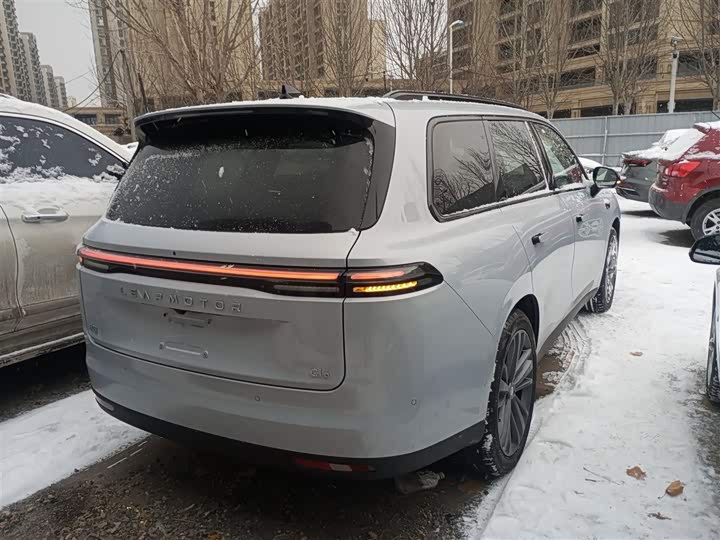 Leapmotor C16 2026 2026款 纯电 630激光雷达智尊版 5座