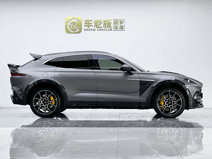 Aston Martin DBX 2022 2022款 4.0T V8