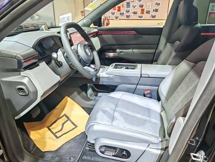 Zeekr 7X 2025 2025款 100kWh 长续航后驱智驾版