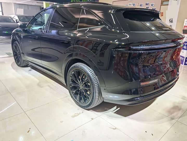 Zeekr 7X 2025 2025款 100kWh 长续航后驱智驾版