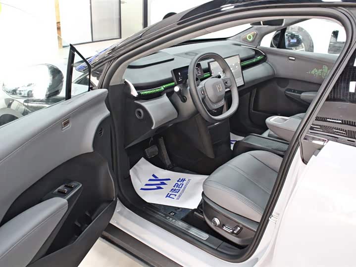 Zeekr X 2025 2025款 四座后驱魔方版