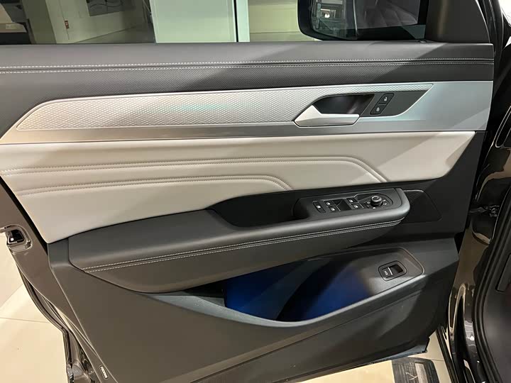 Volkswagen Tavendor 2024 2024款 380TSI 四驱R-Line巡游版