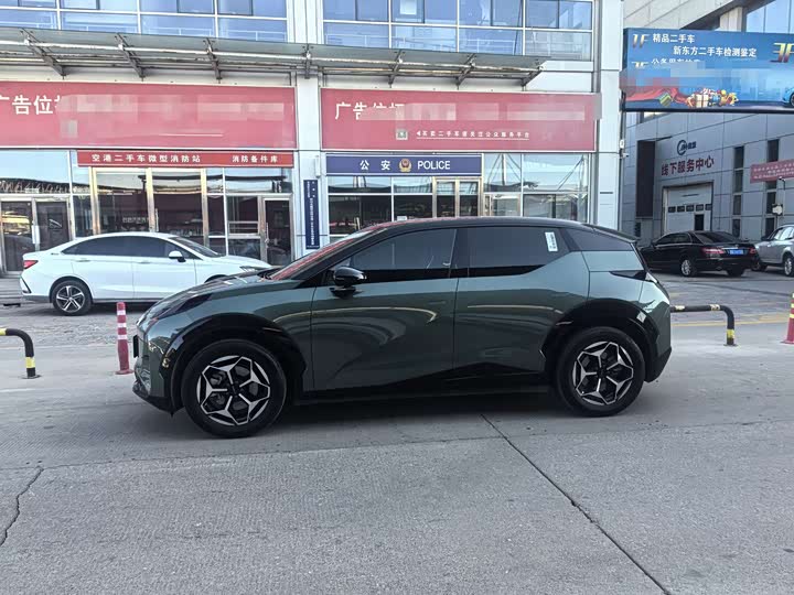 Zeekr X 2025 2025款 五座后驱版