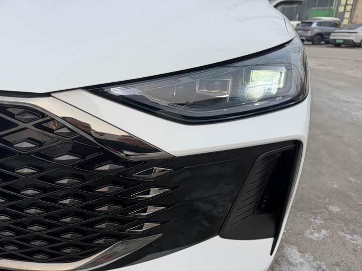 Chery Arrizo 8 Pro 2025 2025款 1.6T DCT 舒适型