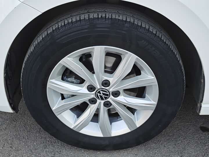 Volkswagen Polo 2023 2023款 Plus 1.5L 自动炫彩科技版