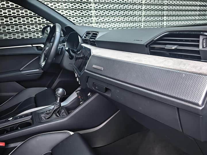 Audi Q3 2024 2024款 35 TFSI 时尚动感型