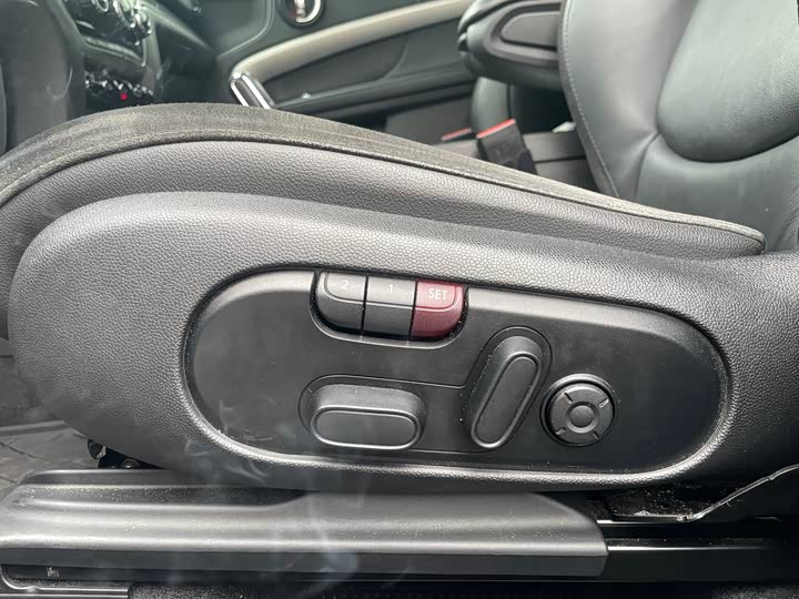 Mini Countryman JCW 2021 2021款 2.0T JOHN COOPER WORKS ALL-IN