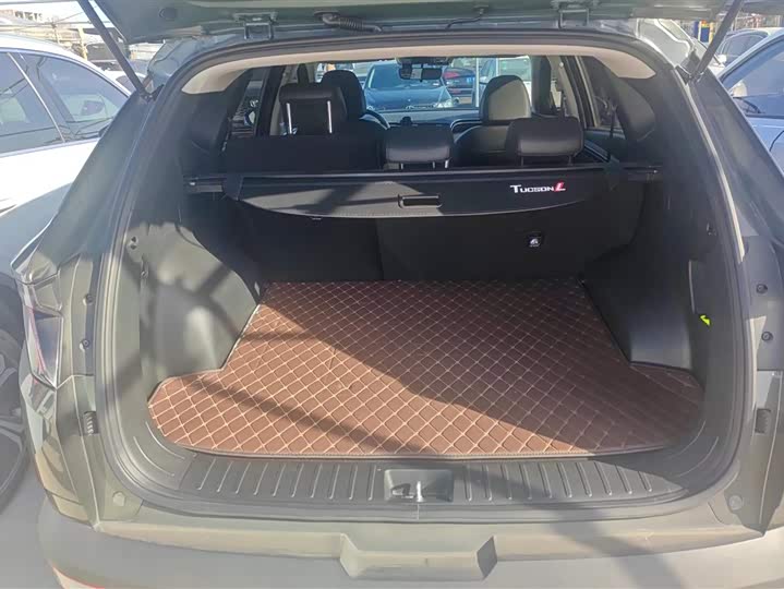 Hyundai Tucson L 2023 2023款 途胜L 1.5T 自动两驱LUX尊贵版