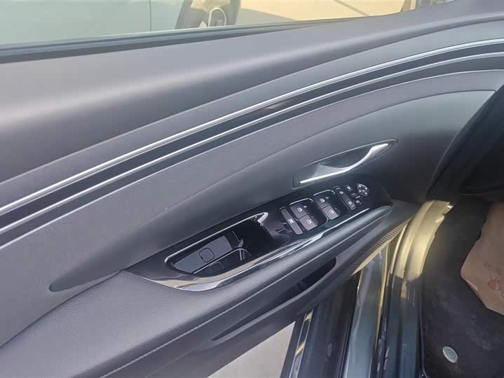 Hyundai Tucson L 2023 2023款 途胜L 1.5T 自动两驱LUX尊贵版