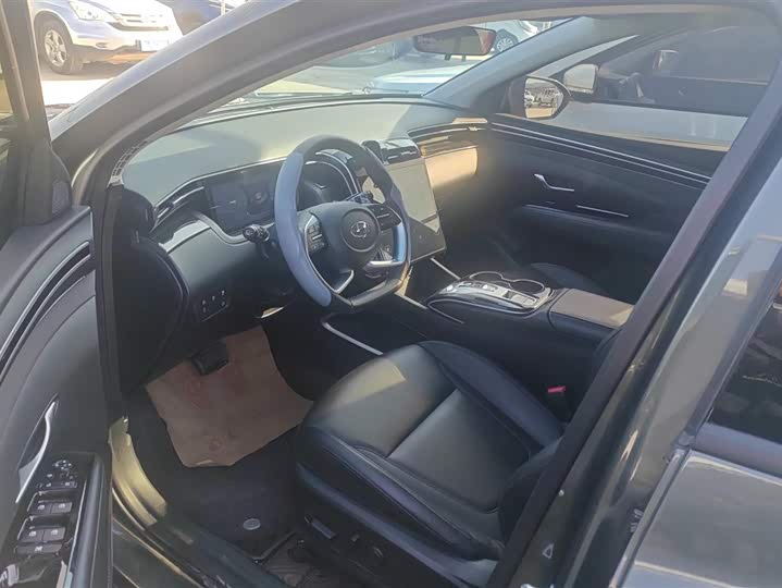 Hyundai Tucson L 2023 2023款 途胜L 1.5T 自动两驱LUX尊贵版
