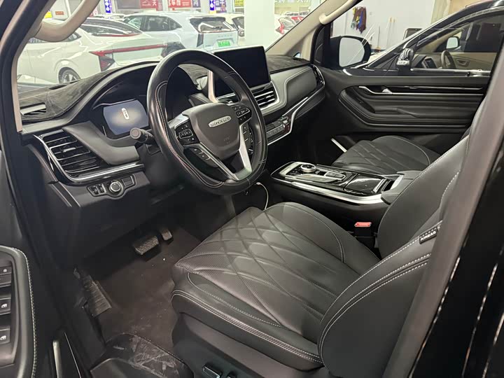 Maxus G20 2023 2023款 PLUS 2.0T 汽油自动豪华版