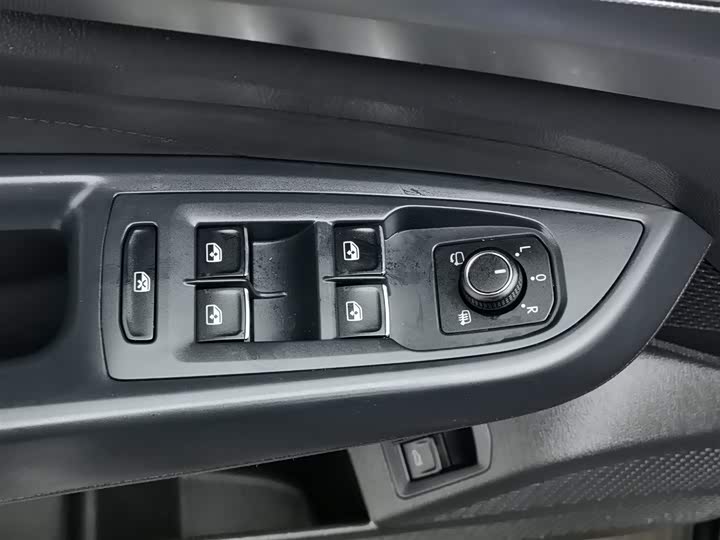 Volkswagen Passat Hybrid 2023 2023款 430PHEV 混动精英版