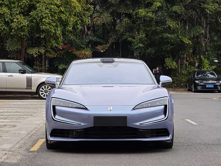 BYD Yangwang U7 2025 2025款 PHEV 四座旗舰版