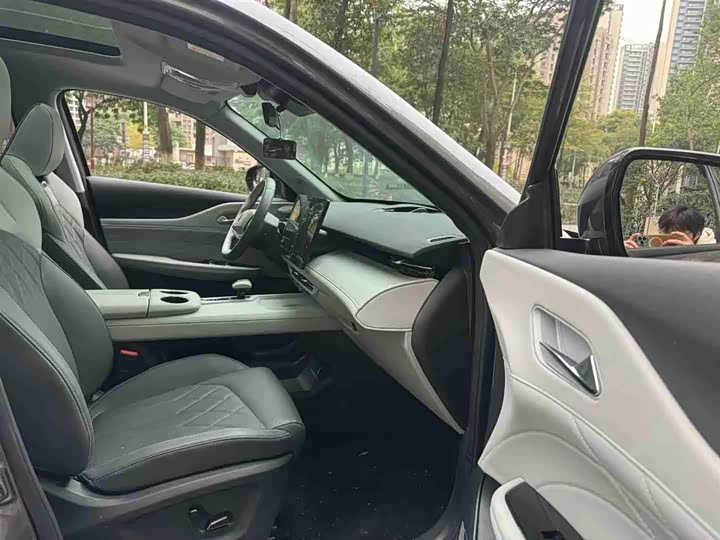 Changan UNI-Z Hybrid 2025 2025款 智慧新蓝鲸 125km 战舰+