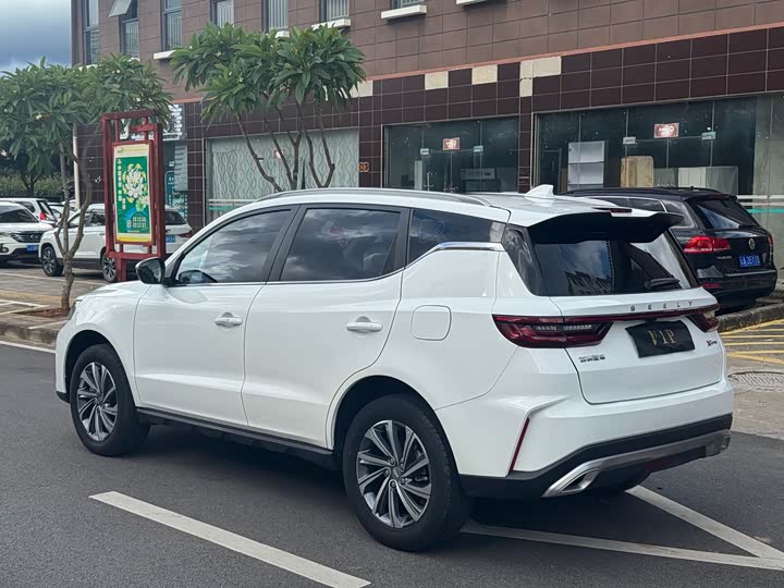 Geely Vision X6 2021 2021款 PRO 1.4T 自动尊贵型