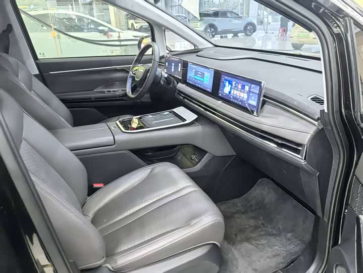 Maxus Mifa 7 2024 2024款 605km 森林加长续航版