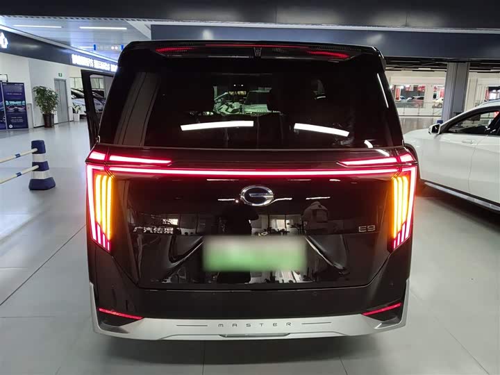 GAC Trumpchi E9 2025 2025款 E9 超级快充 宗师