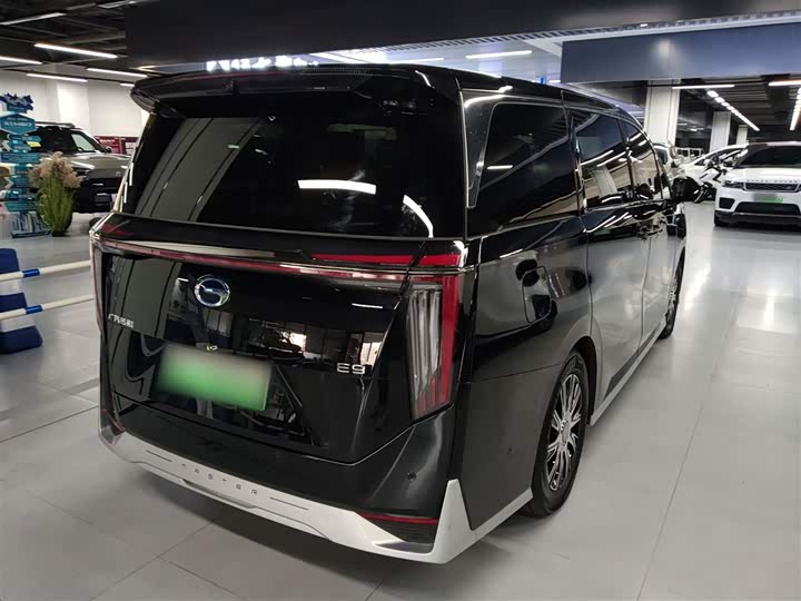 GAC Trumpchi E9 2025 2025款 E9 超级快充 宗师