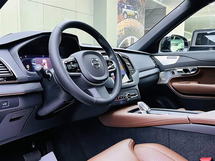 Volvo XC90 2025 2025款 B6 智雅豪华版 7座