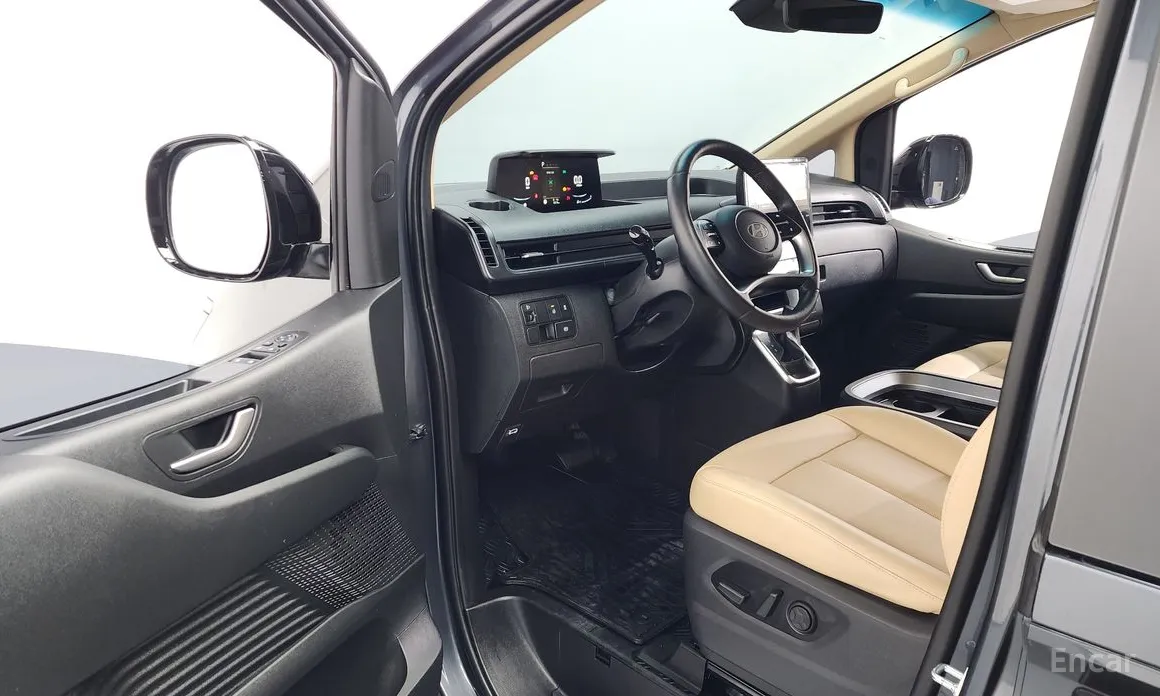 Hyundai Staria 2021 L3.5 Cargo 5-Seater