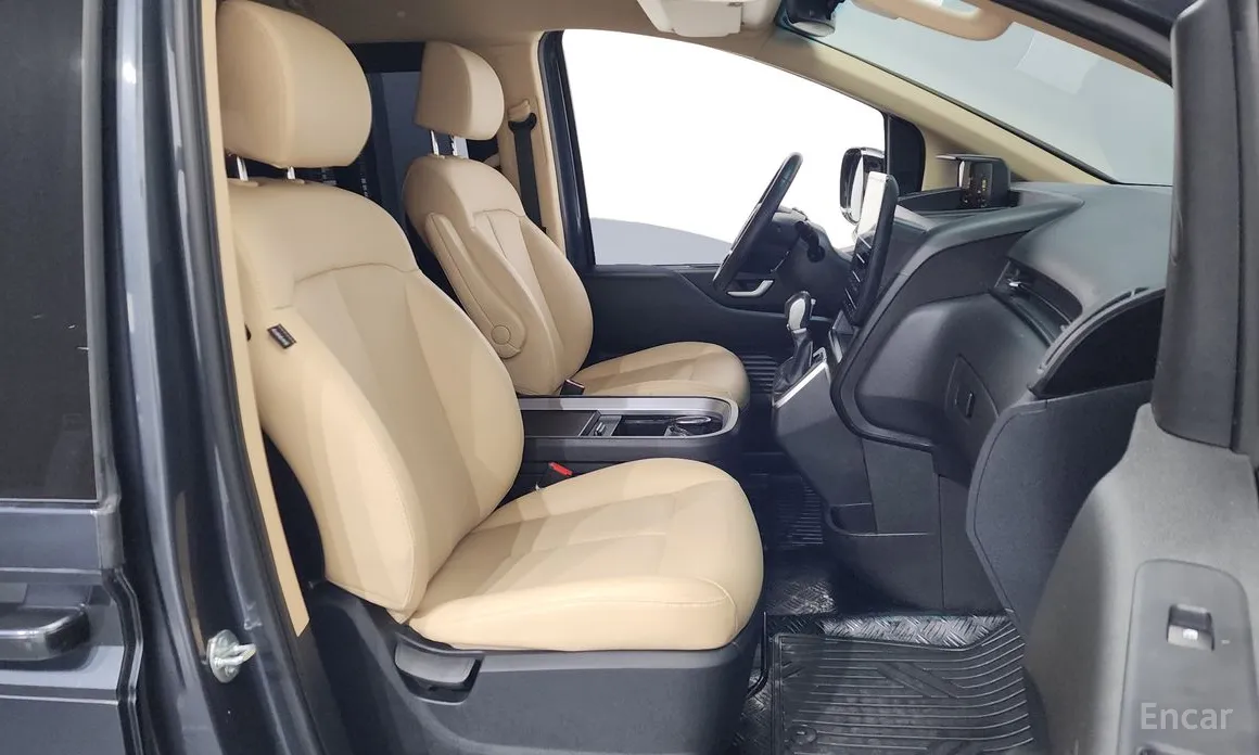 Hyundai Staria 2021 L3.5 Cargo 5-Seater