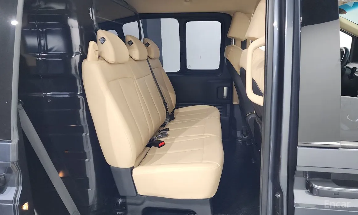 Hyundai Staria 2021 L3.5 Cargo 5-Seater