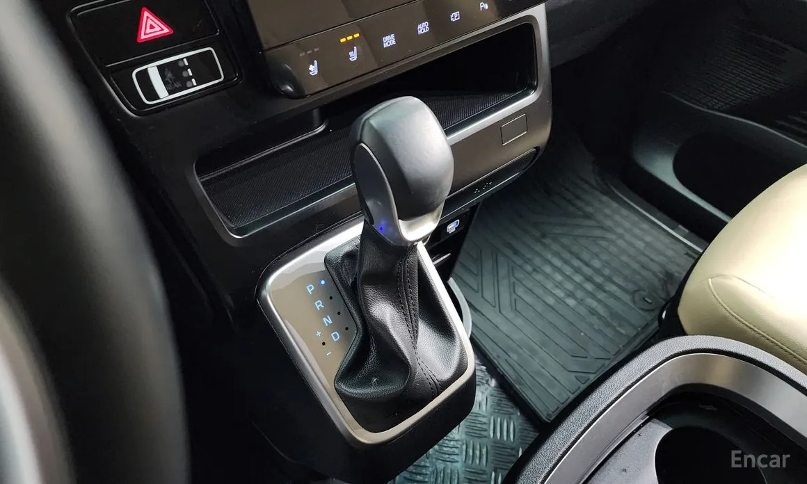 Hyundai Staria 2021 L3.5 Cargo 5-Seater