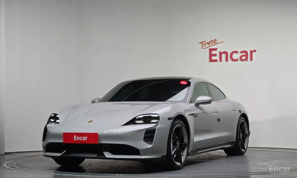 Porsche Taycan 2020 Turbo
