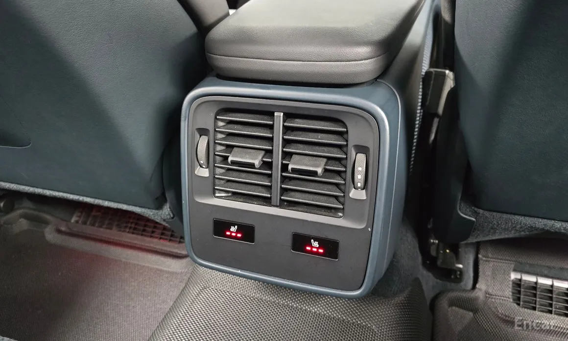 Porsche Taycan 2020 Turbo