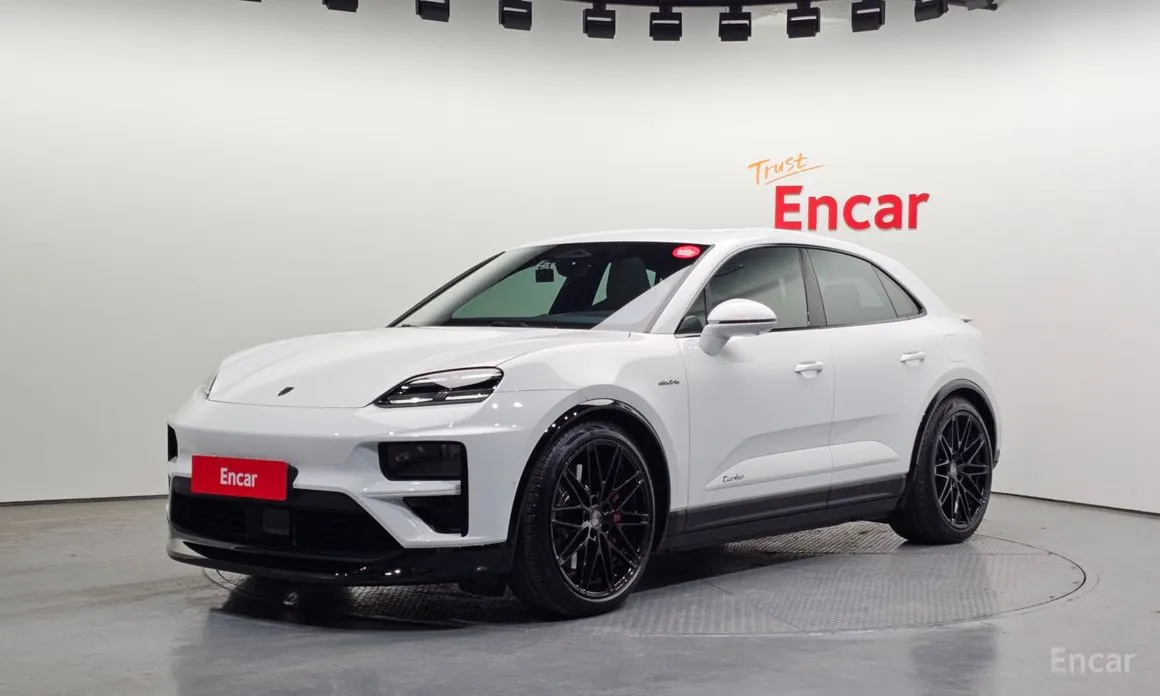 Porsche Macan 2024 Turbo