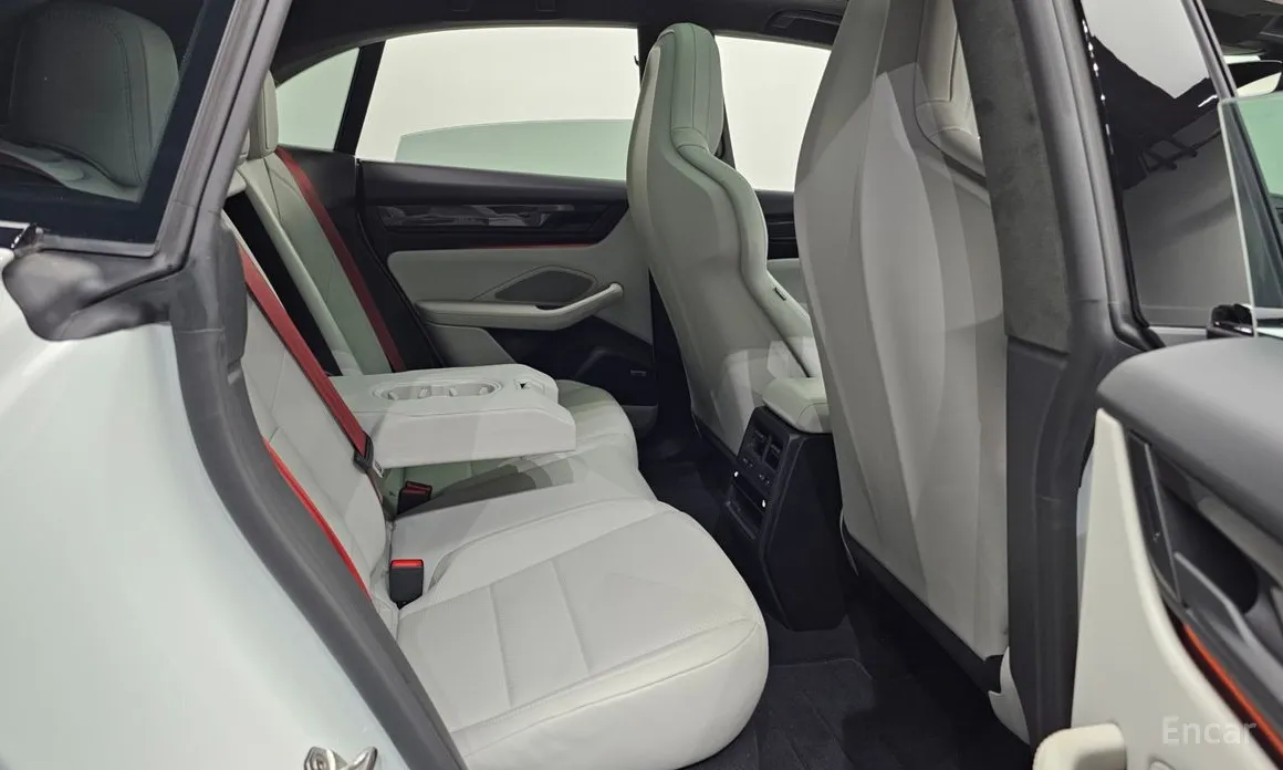 Porsche Macan 2024 Turbo