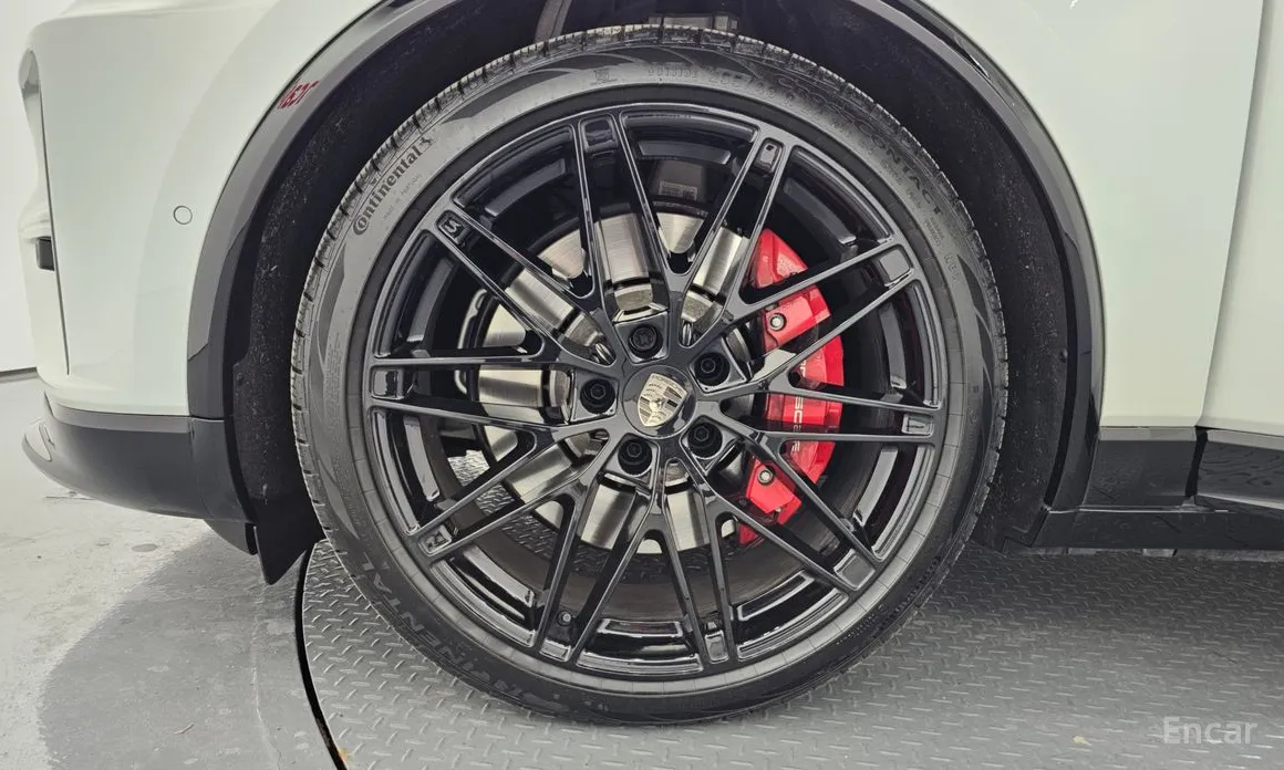 Porsche Macan 2024 Turbo