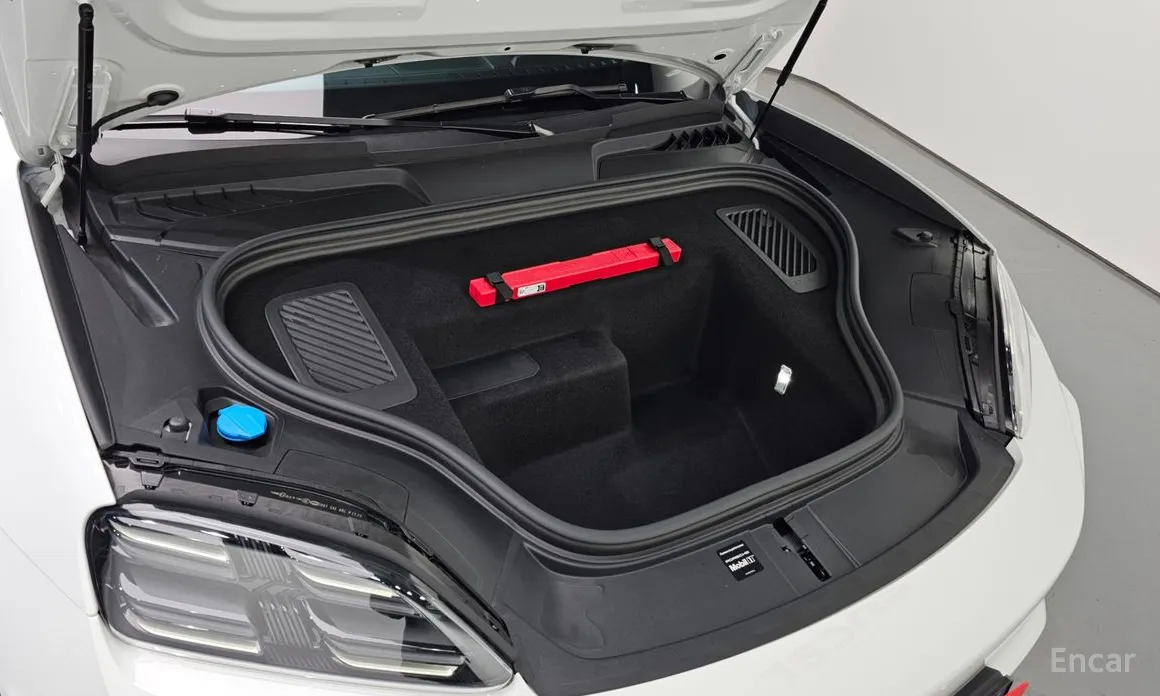 Porsche Macan 2024 Turbo