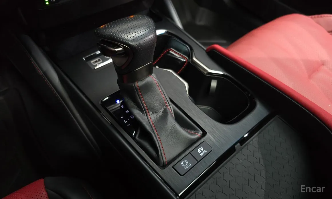 Lexus ES 2018 F-Sport