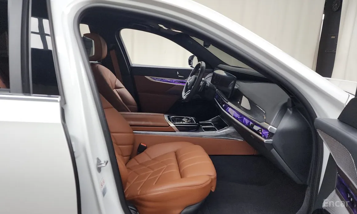 BMW 7 Series 2022 740i xDrive M Sport Limited