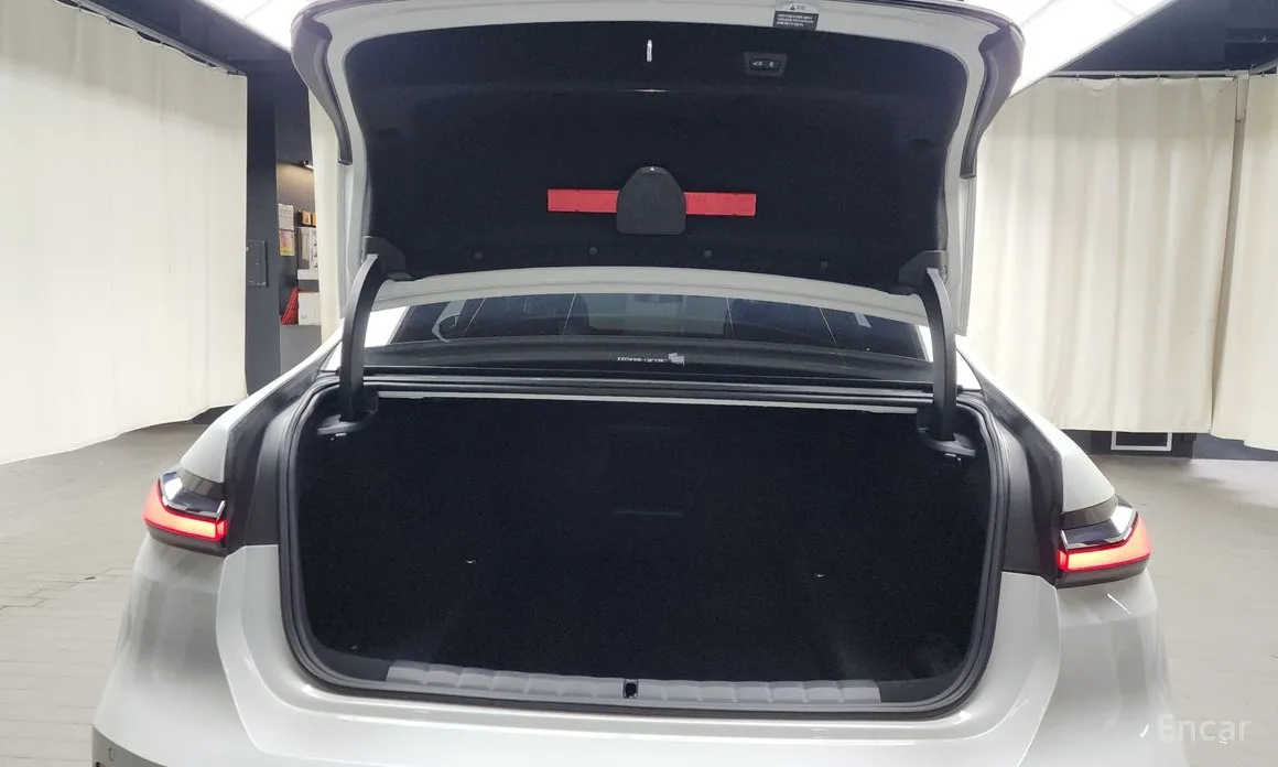 BMW 7 Series 2022 740i xDrive M Sport Limited