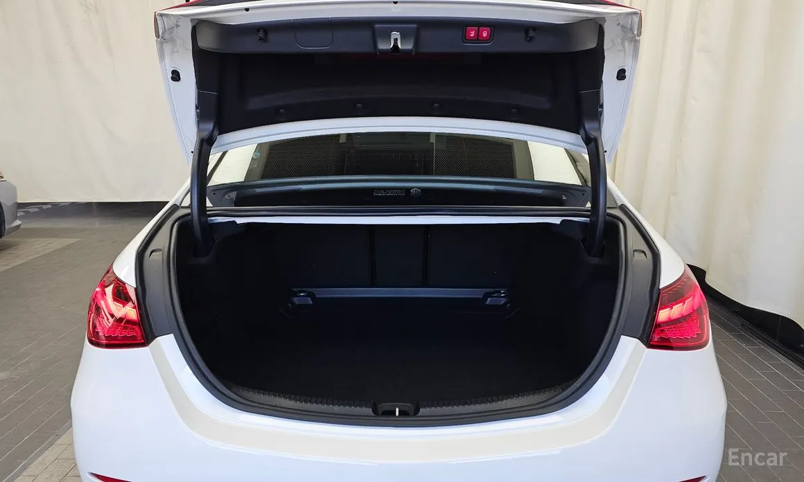 Mercedes-Benz C-Class 2022 C300 AMG Line