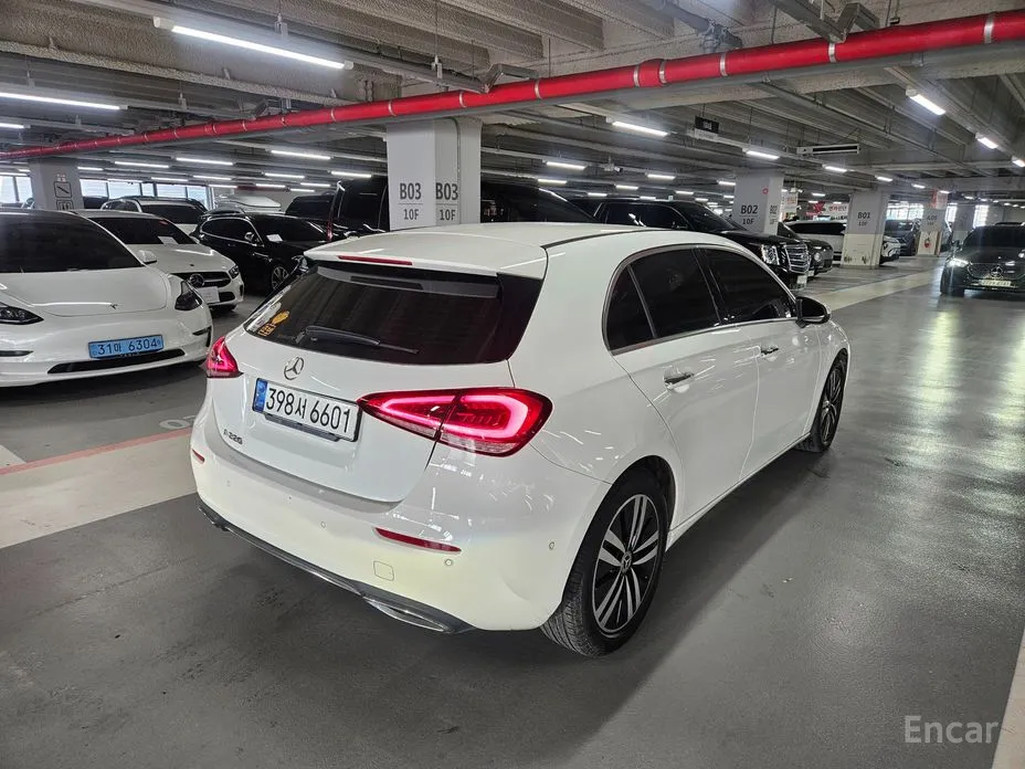 Mercedes-Benz A-Class 2019 A220 Hatchback