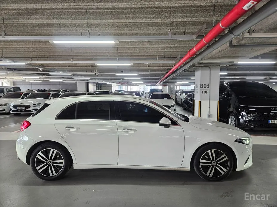 Mercedes-Benz A-Class 2019 A220 Hatchback