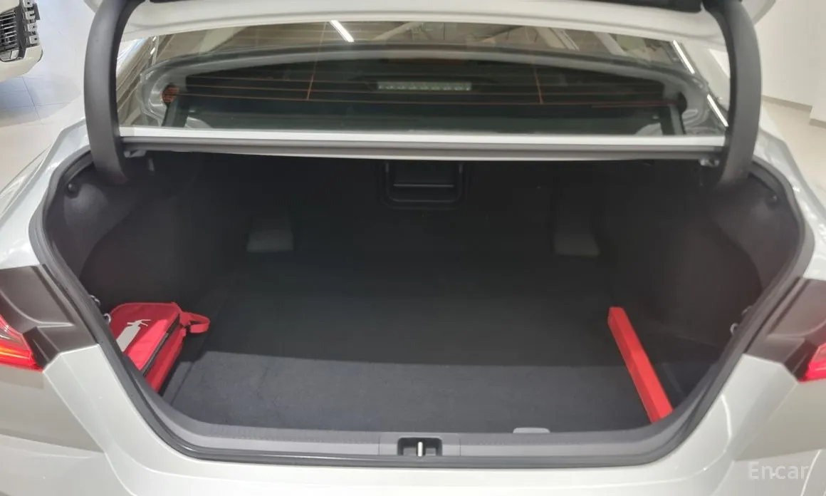 Toyota Camry 2024 2.5 XLE Premium Hybrid