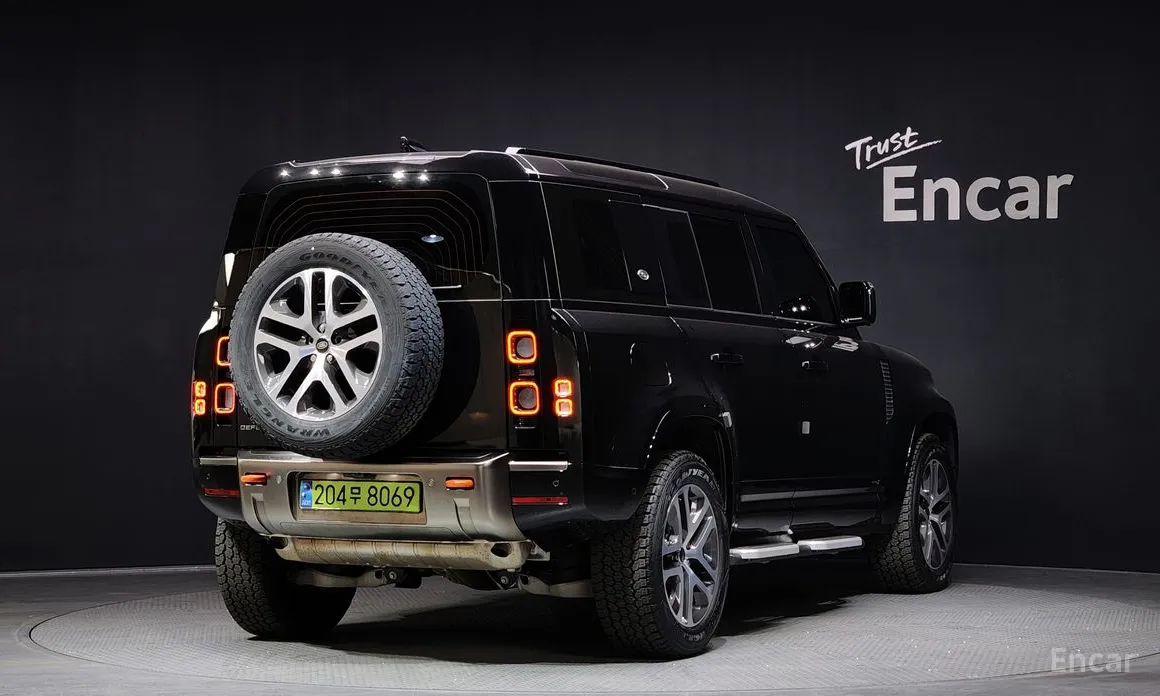 Land Rover Defender 2020 110 P400 X