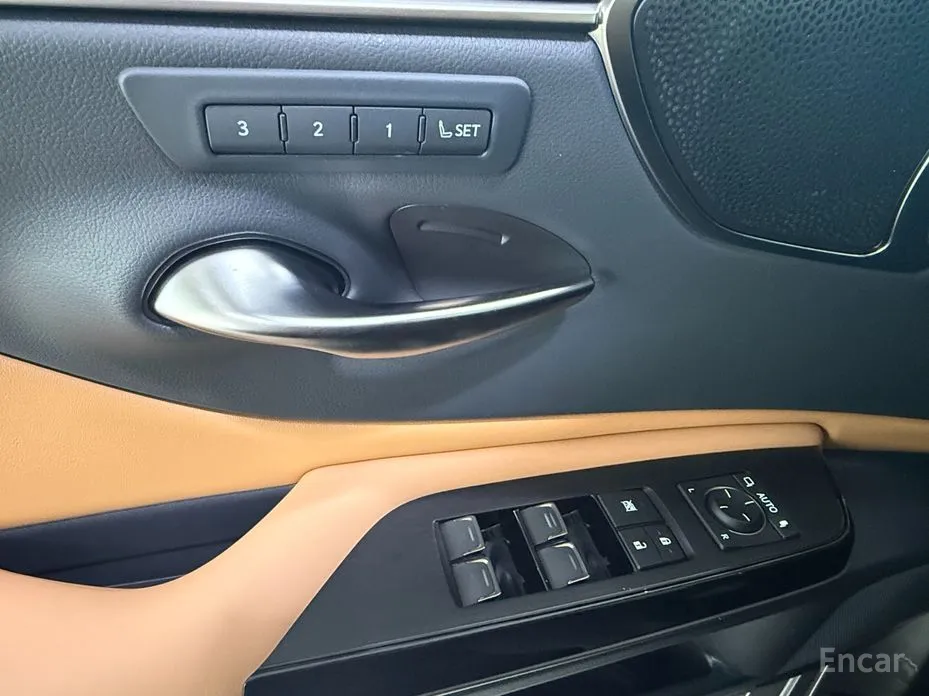 Lexus ES 2018 Executive