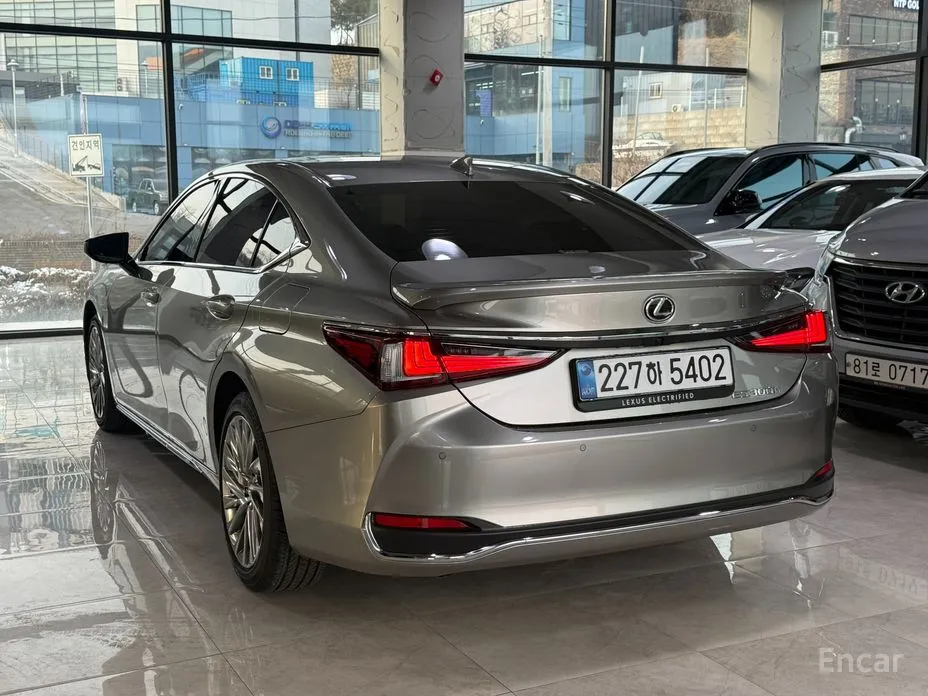Lexus ES 2018 Executive