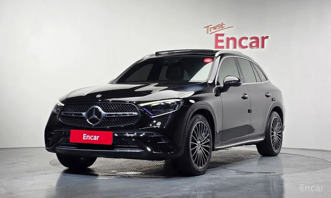 Mercedes-Benz GLC-Class 2023 GLC300 4MATIC AMG Line